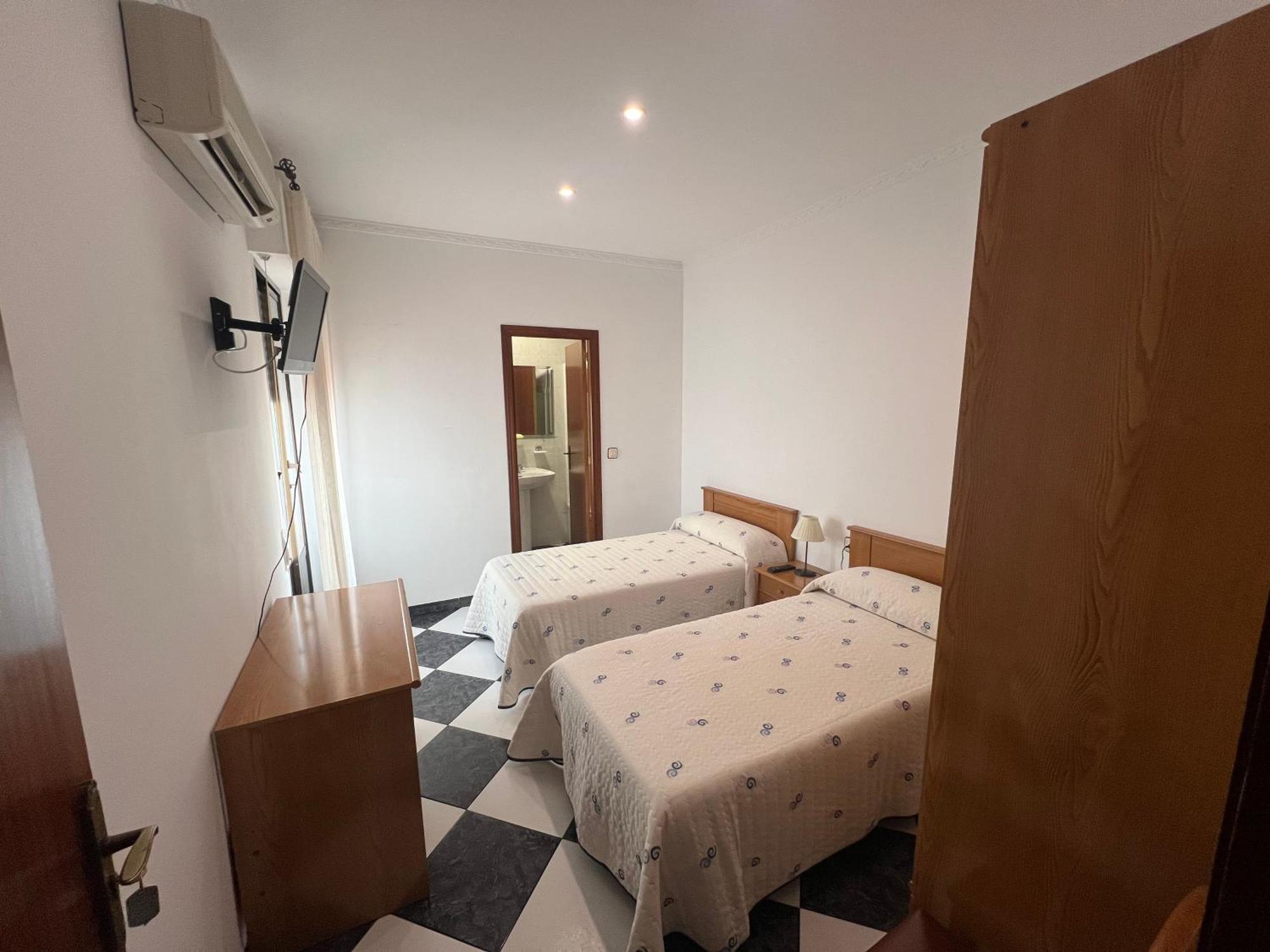 Hostal Los Amigos Siruela ภายนอก รูปภาพ